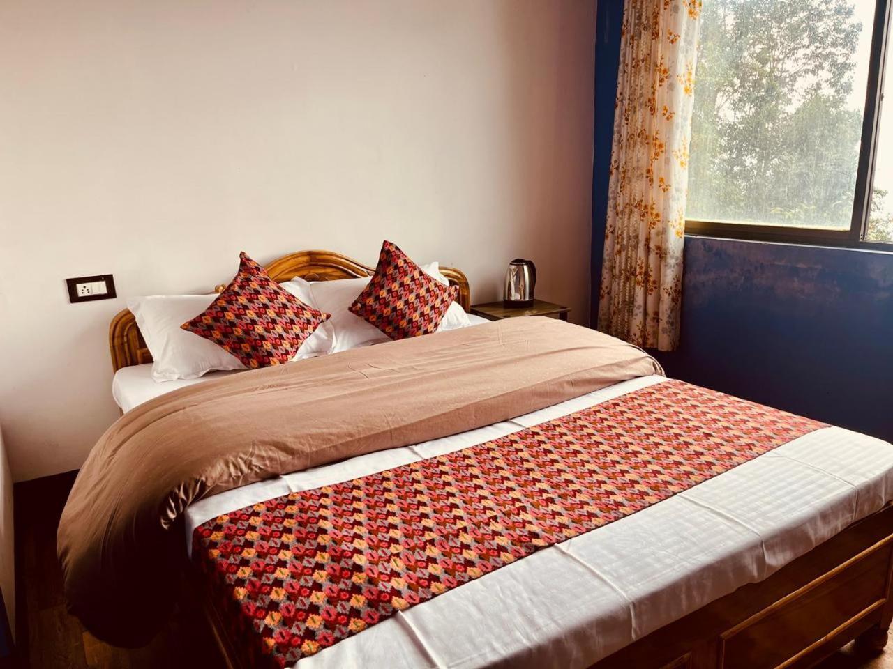 Forest Lodge - 80 Mts From Mall Road Dardżyling Zewnętrze zdjęcie