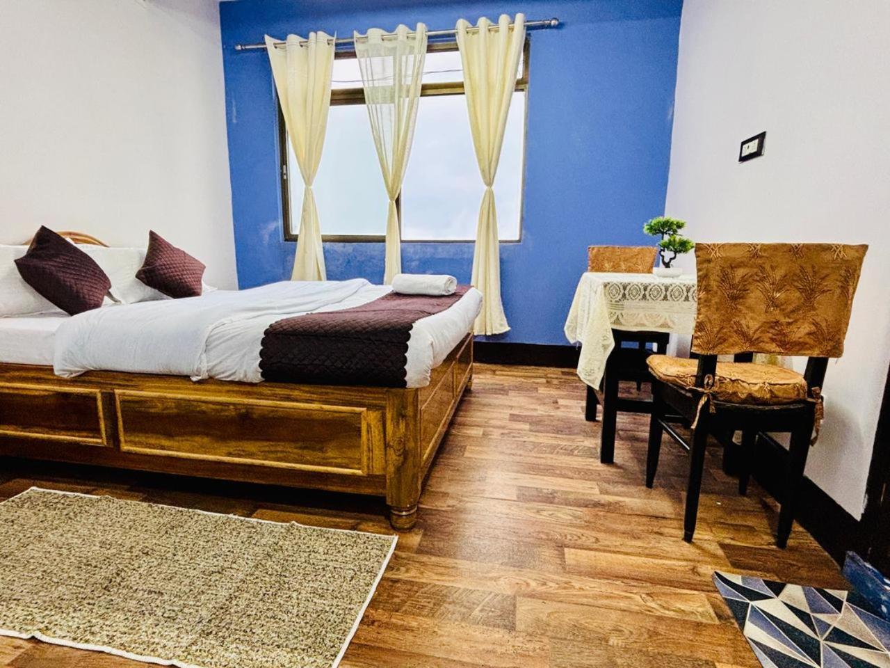 Forest Lodge - 80 Mts From Mall Road Dardżyling Zewnętrze zdjęcie